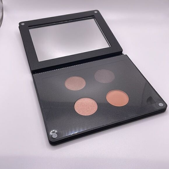 5/$30 beauty bundle, Ittse magnetic eyeshadow pallet NWTS - Picture 1 of 6